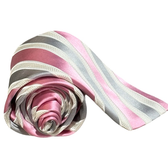 Donald J Trump Signature Collection 100% Silk Necktie - Picture 2 of 5